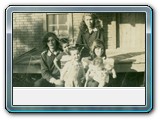 Reynolds Children taken 1949,  Ella Reba (standing) l to r Gladys Loraine, Larry Joe, J.D., & Ima Jean holding Vickie Faye